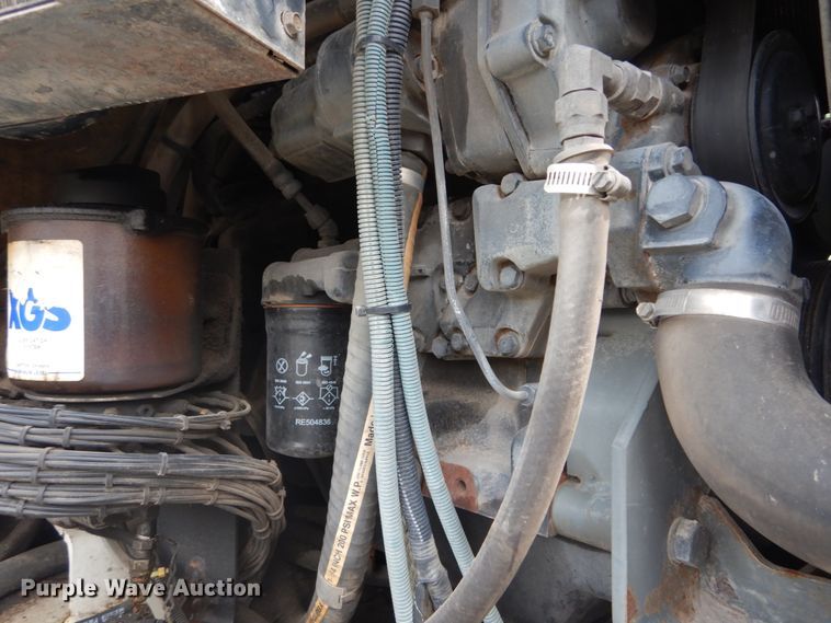 image for item GV9212 2006 Elgin Pelican P  street sweeper