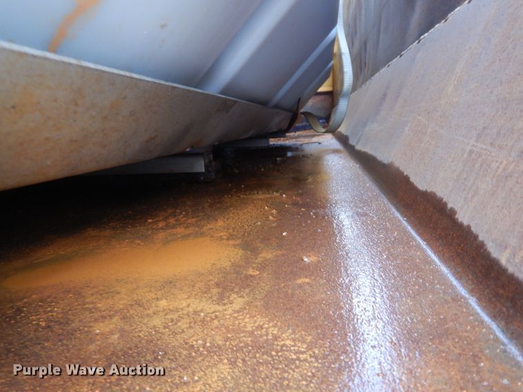 image for item GV9215 2002 International 2554  dump truck