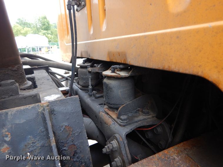 image for item GV9215 2002 International 2554  dump truck