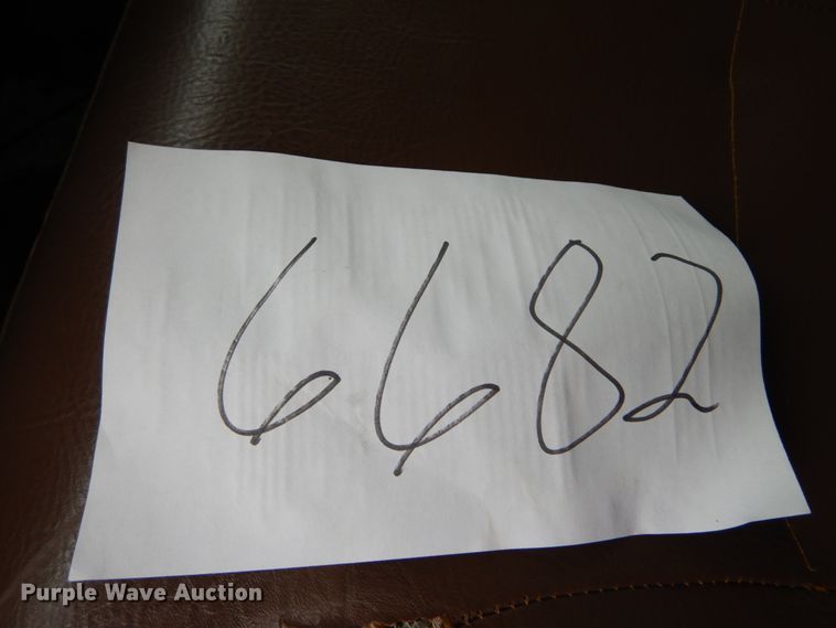 image for item GV9215 2002 International 2554  dump truck