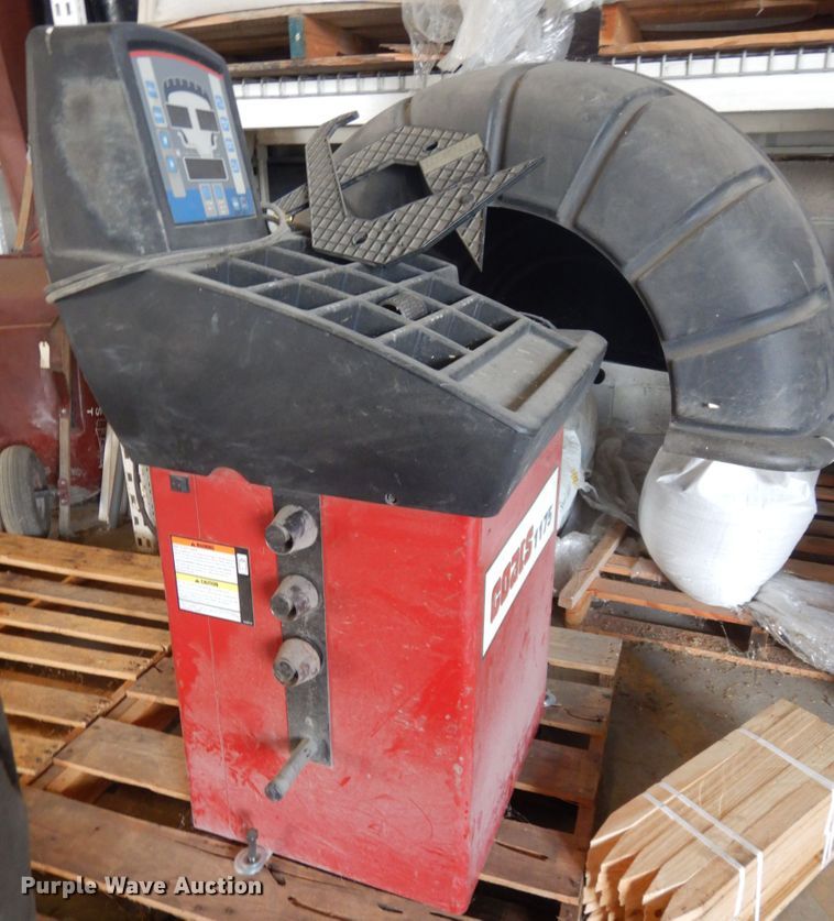 image for item H1723 Coats 1175 wheel balancer