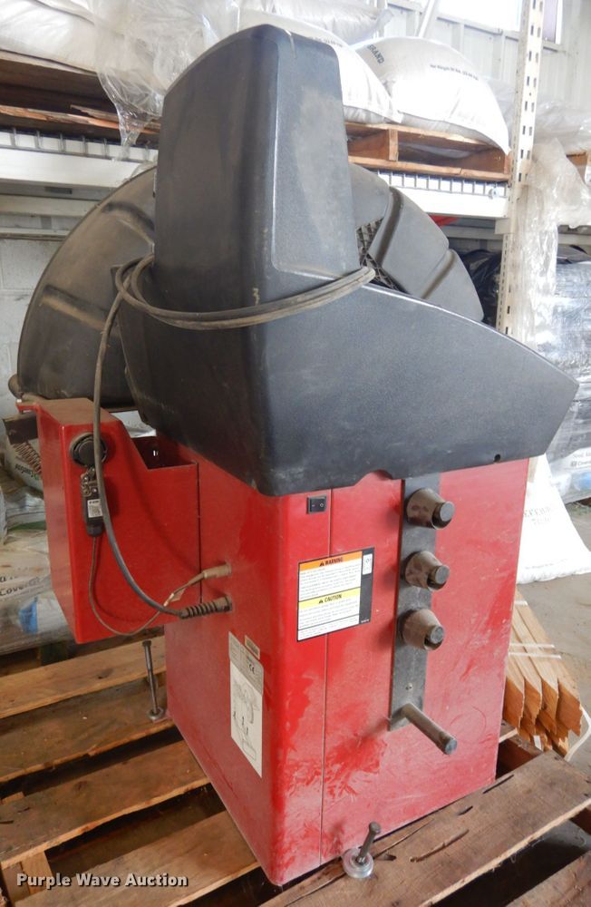 image for item H1723 Coats 1175 wheel balancer