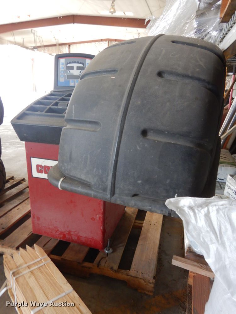 image for item H1723 Coats 1175 wheel balancer