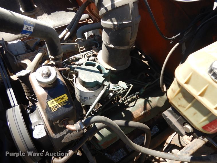 image for item HA9467 1987 International S1600  flatbed truck