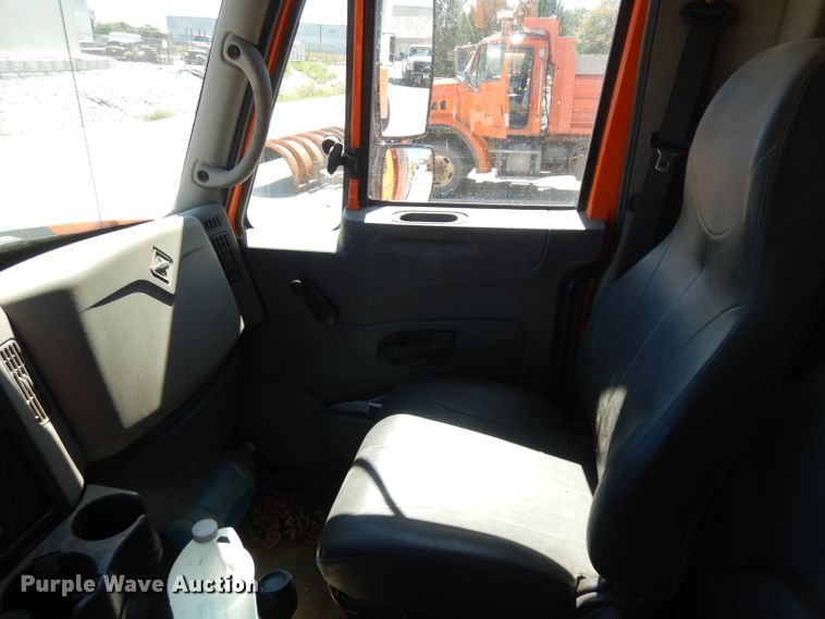 image for item HA9471 2010 International WorkStar 7300  dump truck