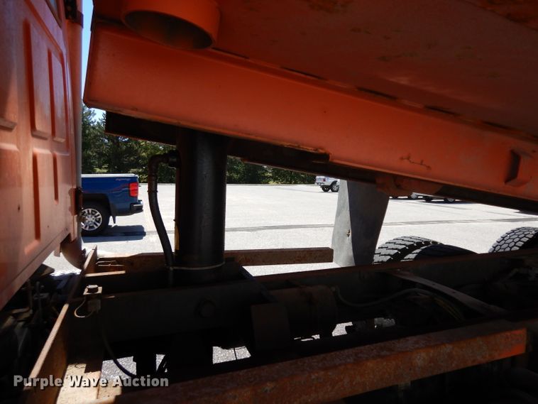 image for item HA9472 2006 Sterling L-Line  dump truck