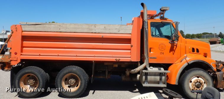 image for item HA9473 2006 Sterling LT7500  dump truck