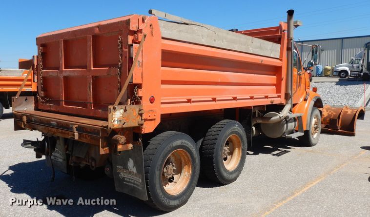 image for item HA9473 2006 Sterling LT7500  dump truck