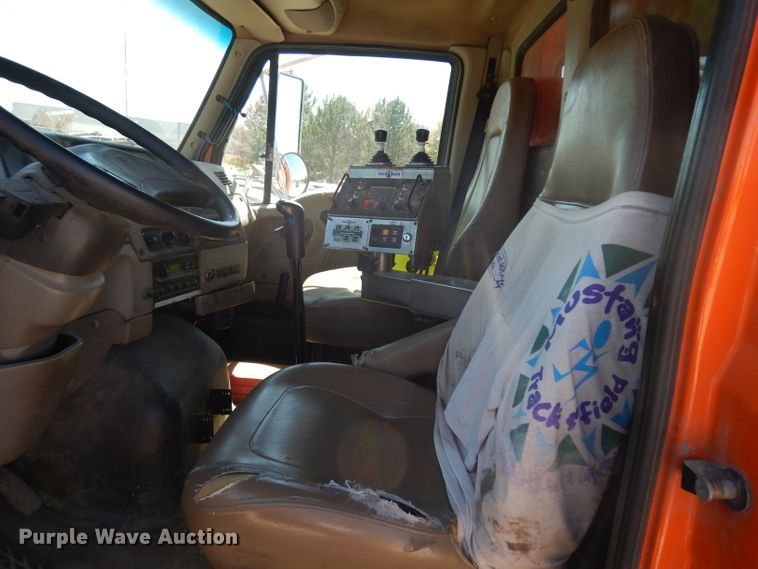 image for item HA9473 2006 Sterling LT7500  dump truck