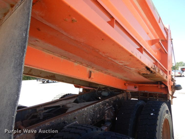 image for item HA9473 2006 Sterling LT7500  dump truck