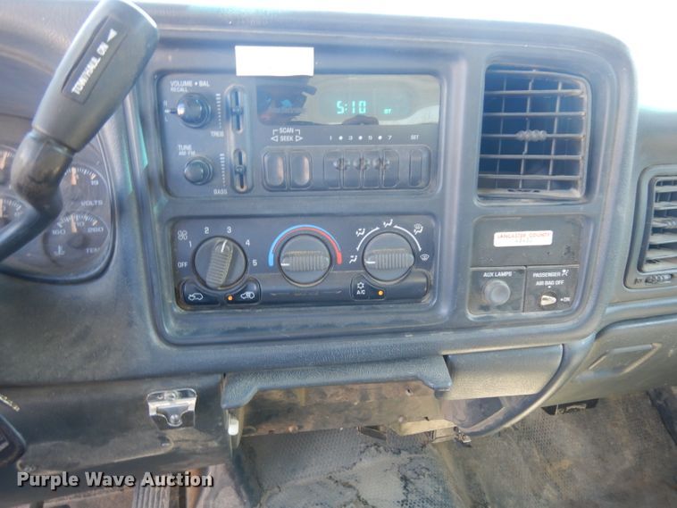 image for item HA9478 2001 GMC Silverado 1500  pickup truck