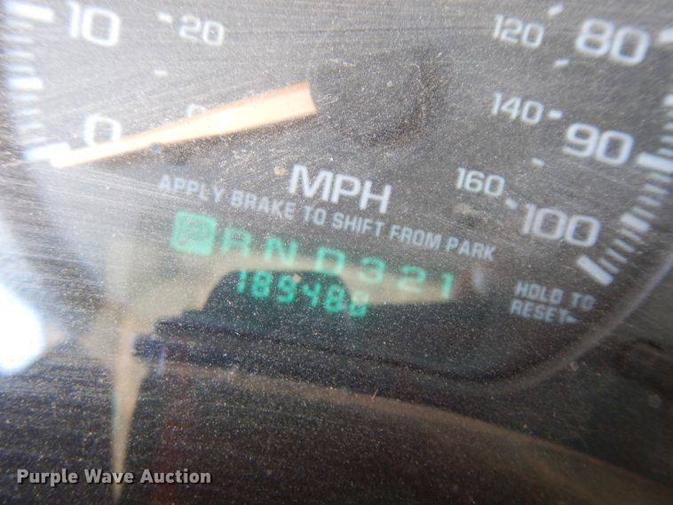 image for item HA9478 2001 GMC Silverado 1500  pickup truck