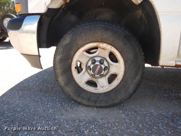 image for item HA9478 2001 GMC Silverado 1500  pickup truck