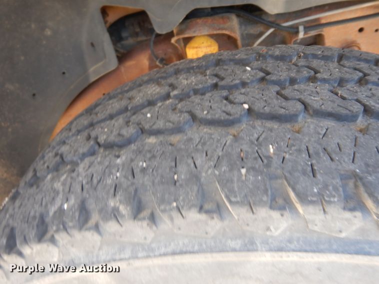 image for item HA9478 2001 GMC Silverado 1500  pickup truck