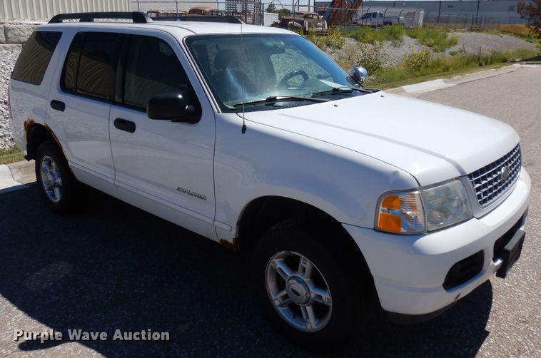 image for item HA9479 2005 Ford Explorer  SUV
