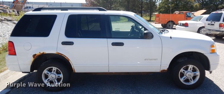 image for item HA9479 2005 Ford Explorer  SUV