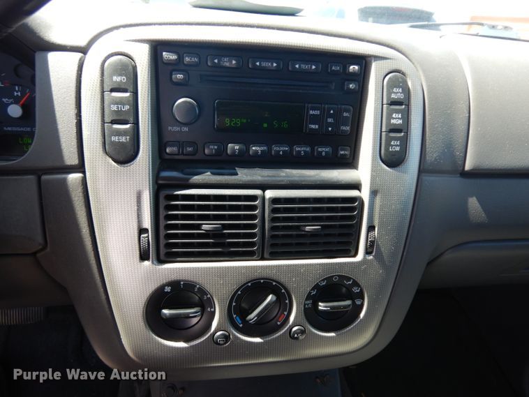 image for item HA9479 2005 Ford Explorer  SUV