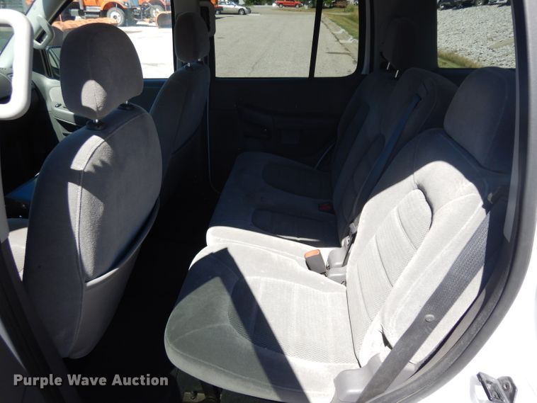 image for item HA9479 2005 Ford Explorer  SUV