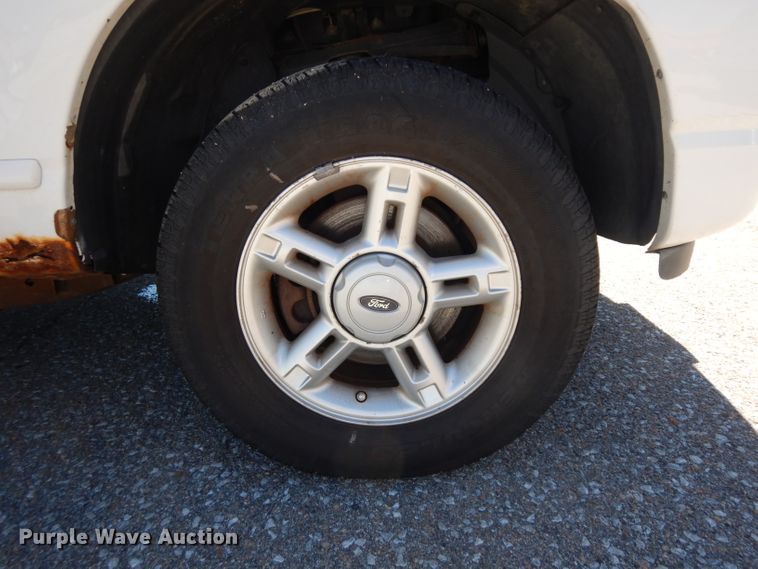 image for item HA9479 2005 Ford Explorer  SUV