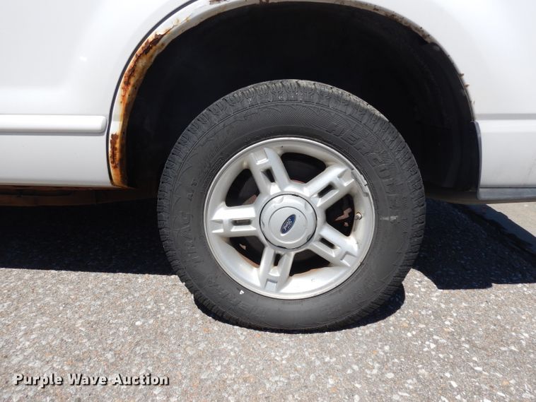 image for item HA9479 2005 Ford Explorer  SUV