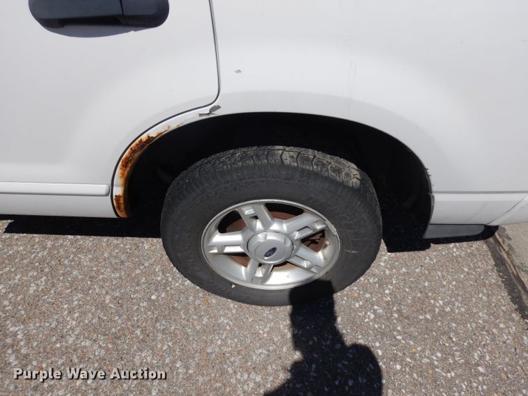 image for item HA9479 2005 Ford Explorer  SUV