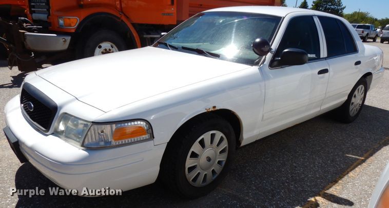 image for item HA9480 2011 Ford Crown Victoria Police Interceptor