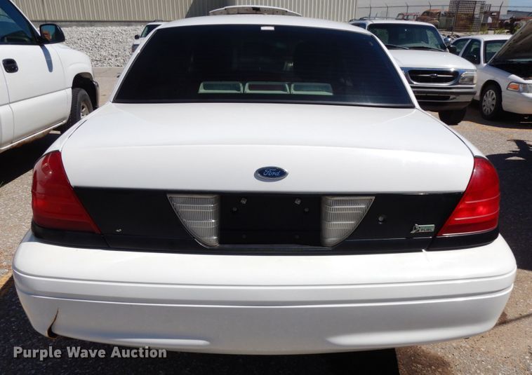 image for item HA9480 2011 Ford Crown Victoria Police Interceptor