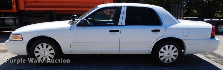 image for item HA9480 2011 Ford Crown Victoria Police Interceptor