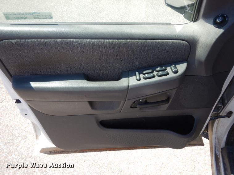 image for item HA9481 2002 Ford Explorer  SUV