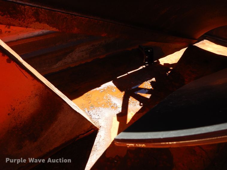 image for item HA9482 2005 Sterling LT7500  dump truck