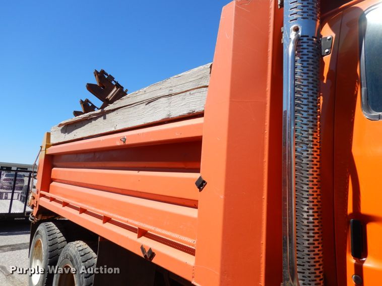 image for item HA9482 2005 Sterling LT7500  dump truck