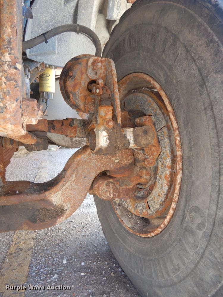 image for item HA9482 2005 Sterling LT7500  dump truck