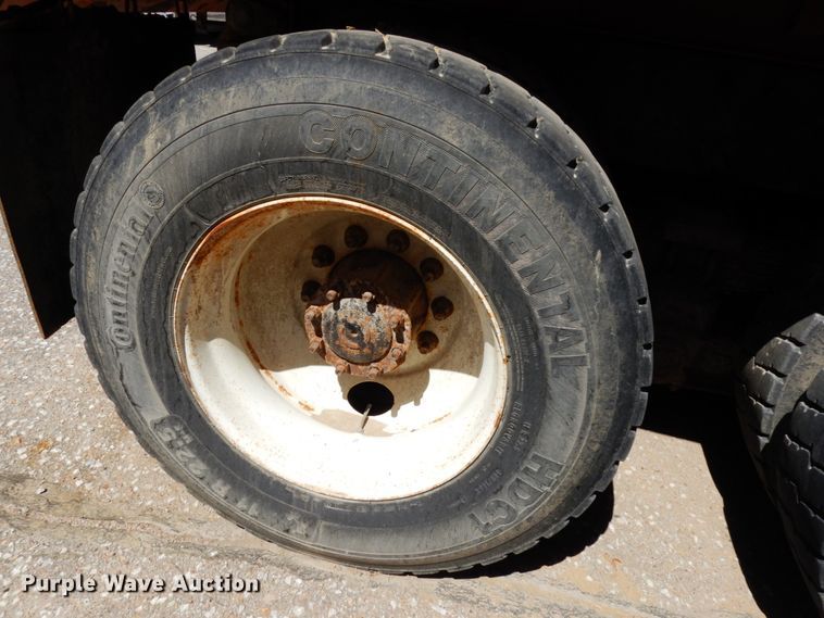 image for item HA9482 2005 Sterling LT7500  dump truck