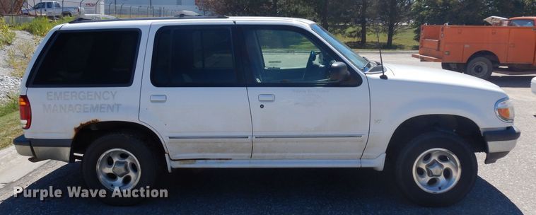 image for item HA9483 1998 Ford Explorer  SUV