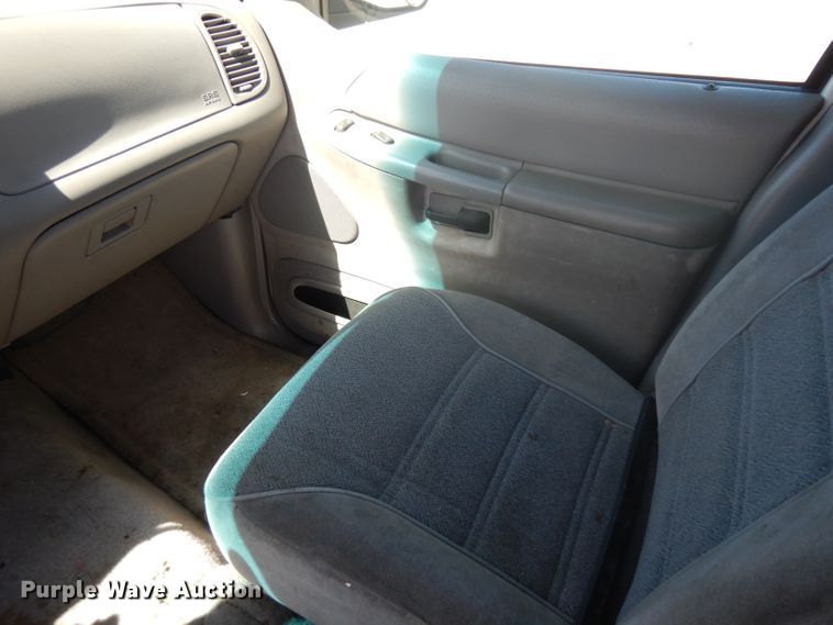 image for item HA9483 1998 Ford Explorer  SUV