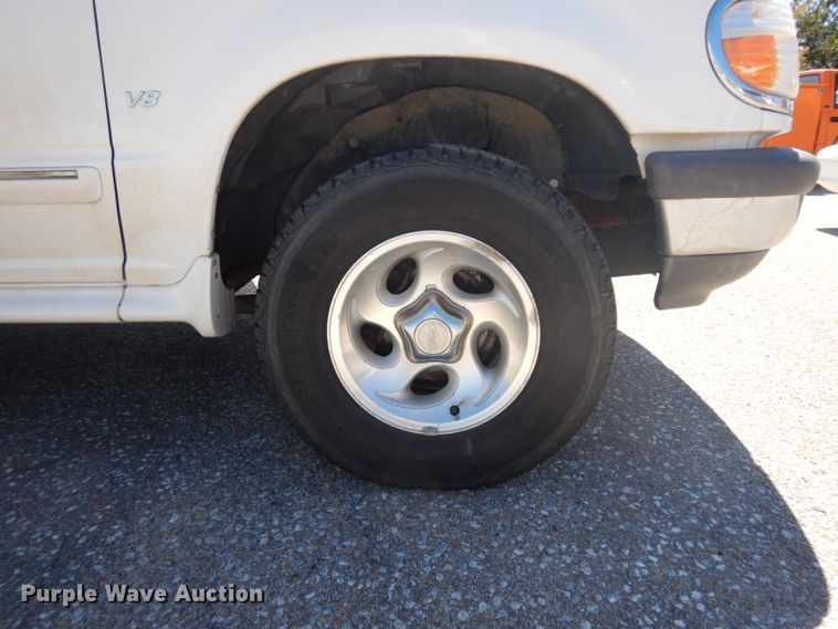image for item HA9483 1998 Ford Explorer  SUV