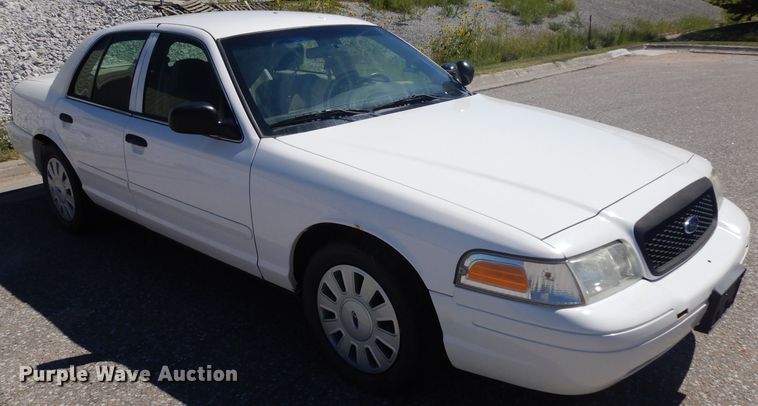 image for item HA9485 2008 Ford Crown Victoria Police Interceptor
