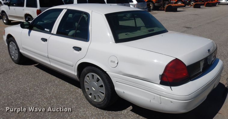 image for item HA9485 2008 Ford Crown Victoria Police Interceptor