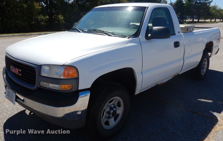 image for item HA9486 2001 GMC Sierra 1500  pickup truck