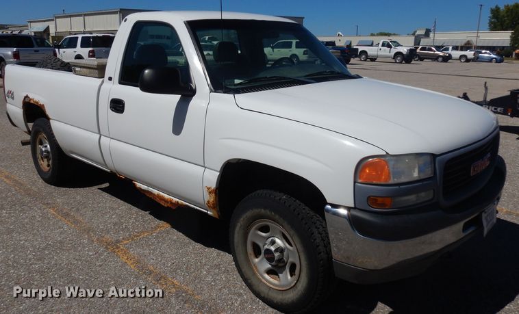 image for item HA9486 2001 GMC Sierra 1500  pickup truck