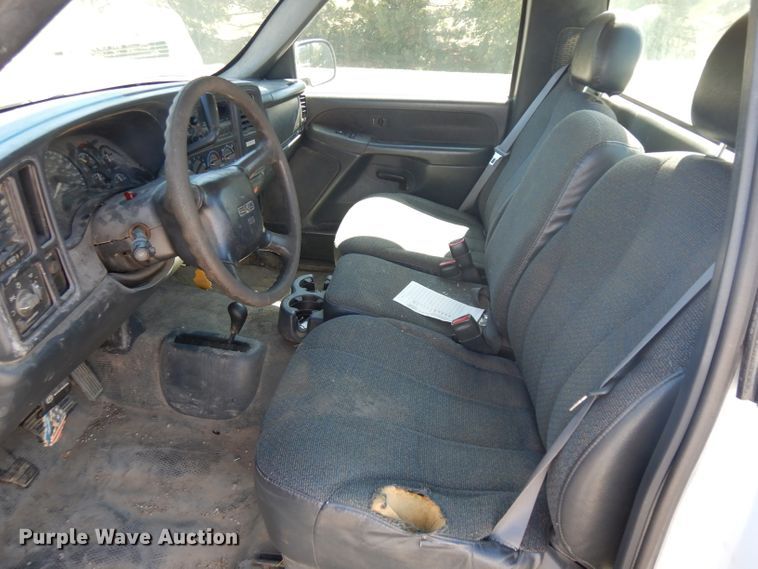 image for item HA9486 2001 GMC Sierra 1500  pickup truck