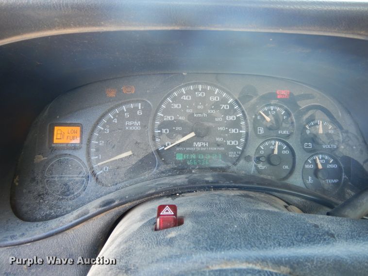 image for item HA9486 2001 GMC Sierra 1500  pickup truck