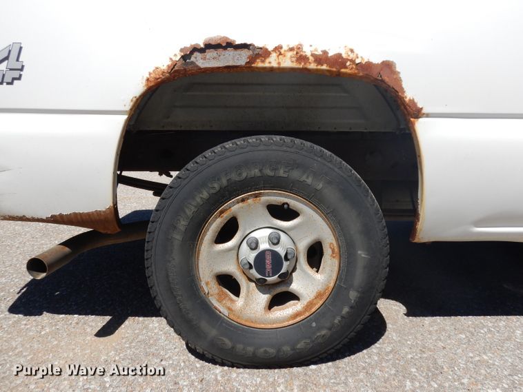 image for item HA9486 2001 GMC Sierra 1500  pickup truck