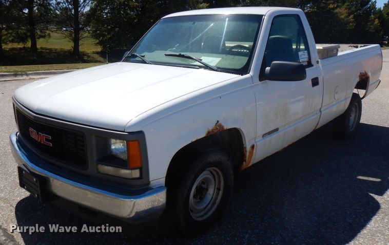 image for item HA9488 1997 GMC Sierra 1500  pickup truck