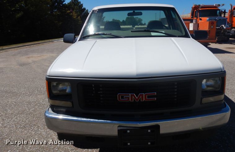 image for item HA9488 1997 GMC Sierra 1500  pickup truck