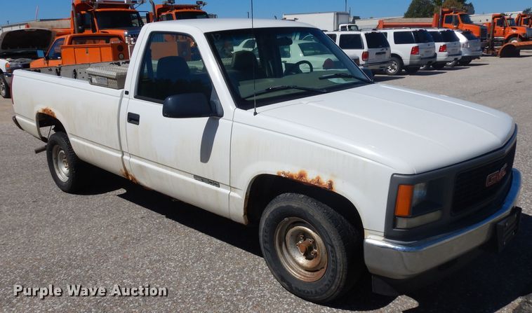 image for item HA9488 1997 GMC Sierra 1500  pickup truck