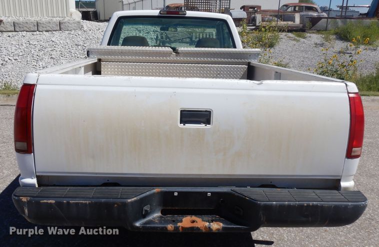 image for item HA9488 1997 GMC Sierra 1500  pickup truck