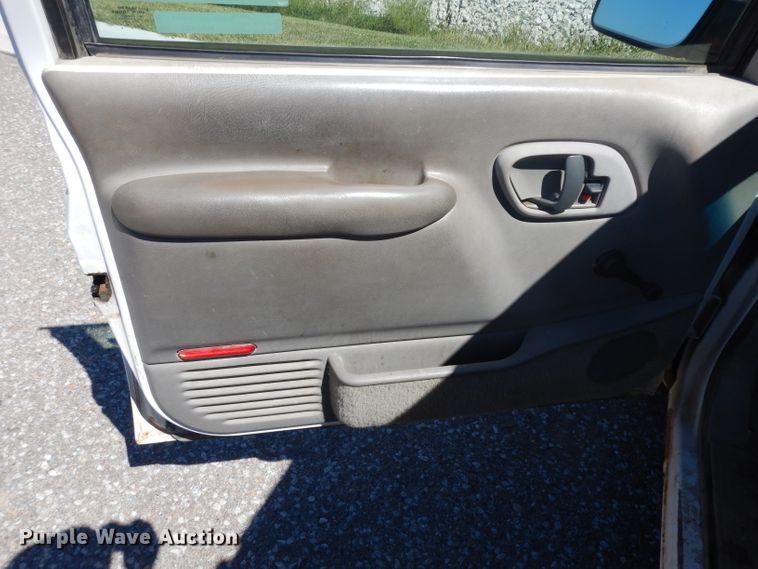 image for item HA9488 1997 GMC Sierra 1500  pickup truck