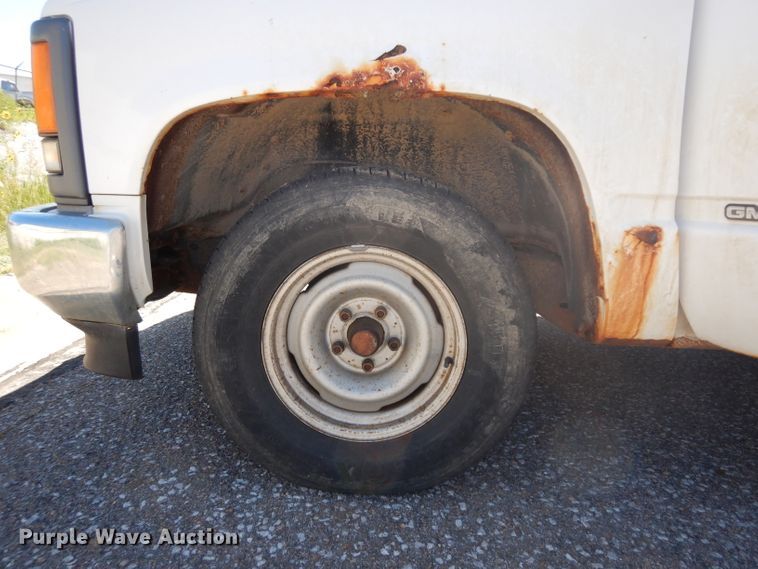 image for item HA9488 1997 GMC Sierra 1500  pickup truck