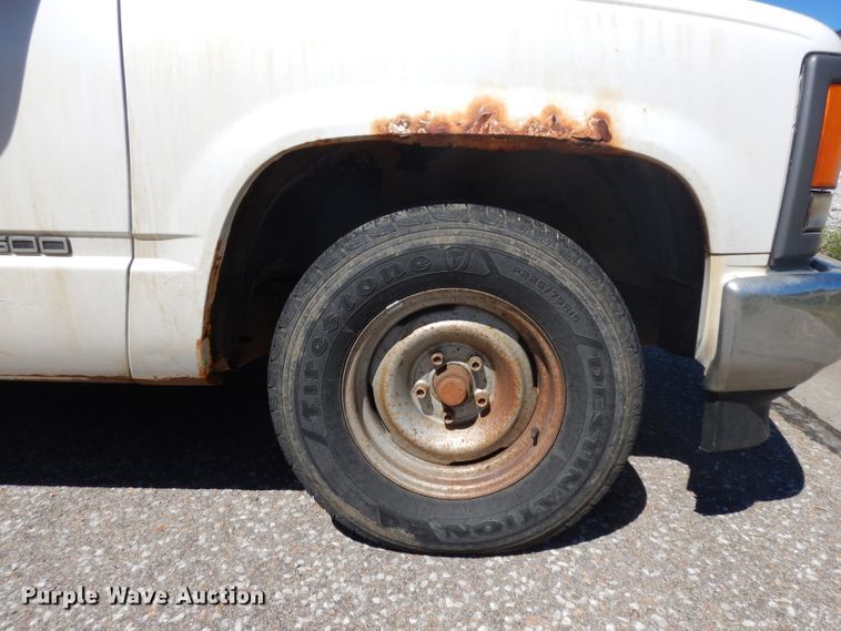 image for item HA9488 1997 GMC Sierra 1500  pickup truck